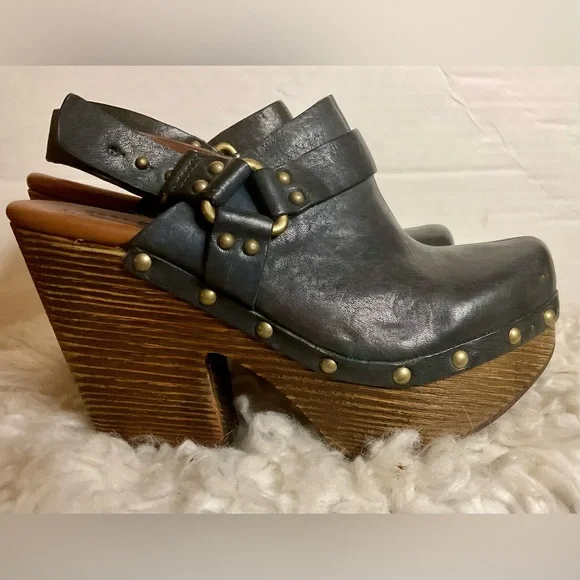 Kork-ease Studded Ankle strap clogs ( Bette style) 6 - Picture 2 of 12